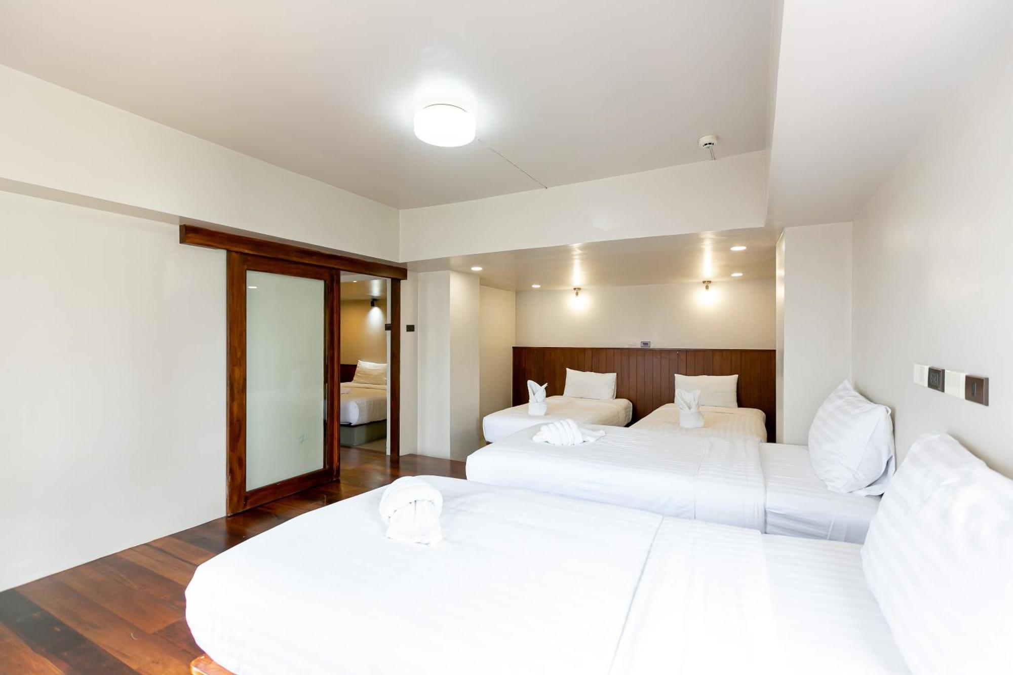 A Room Bangkok Sathorn Luaran gambar