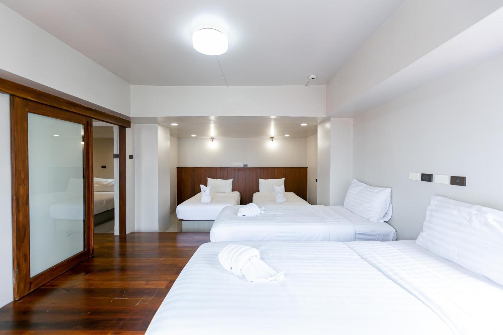 A Room Bangkok Sathorn Luaran gambar