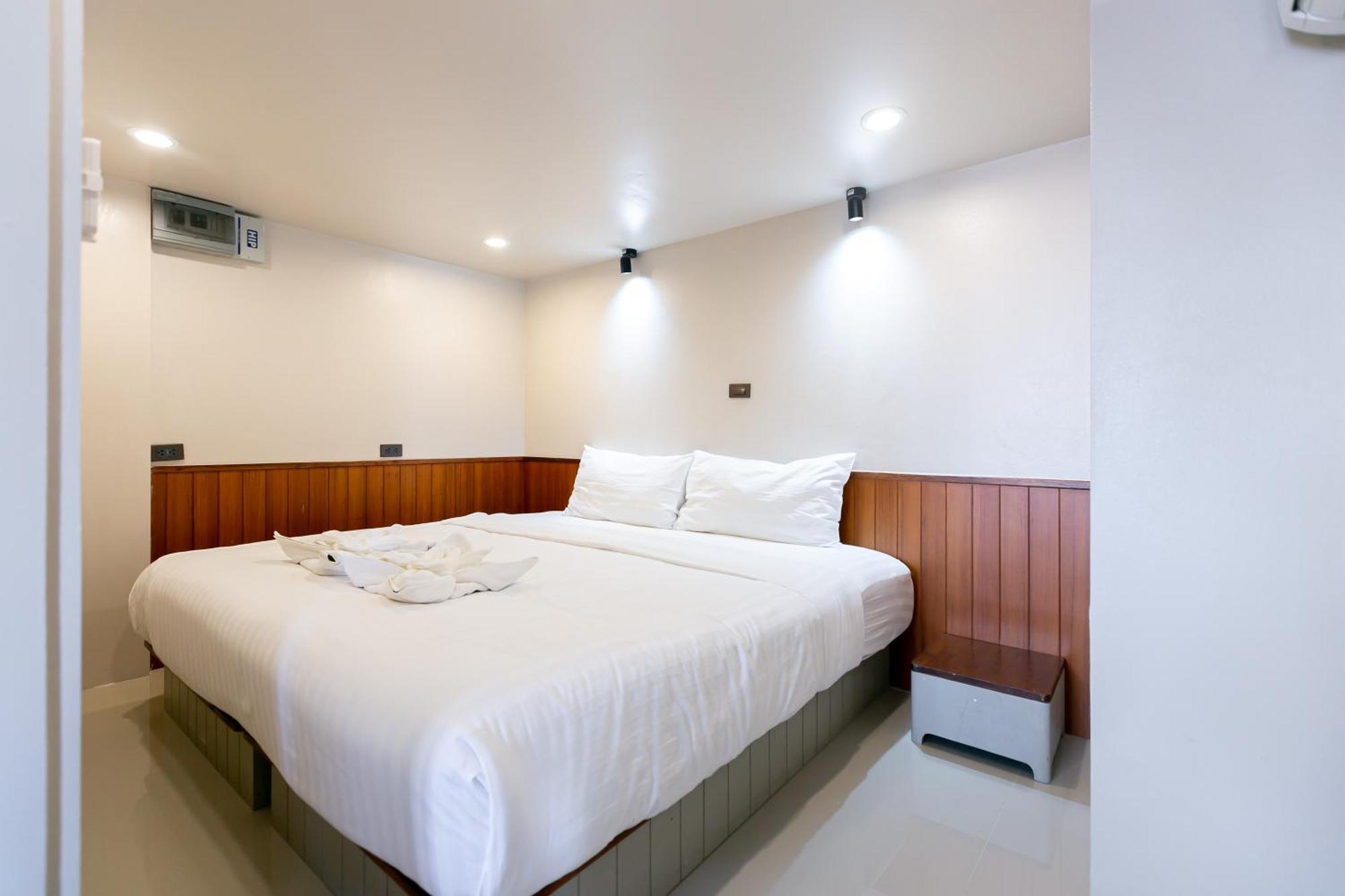 A Room Bangkok Sathorn Luaran gambar