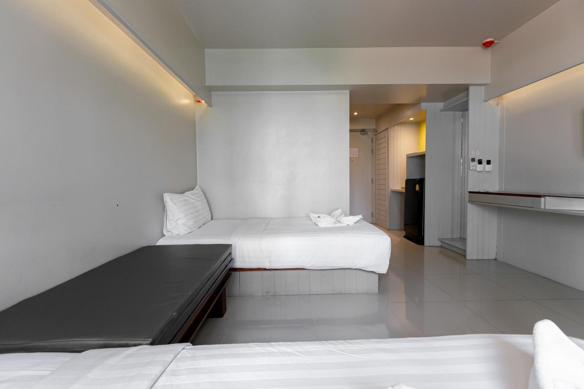 A Room Bangkok Sathorn Luaran gambar