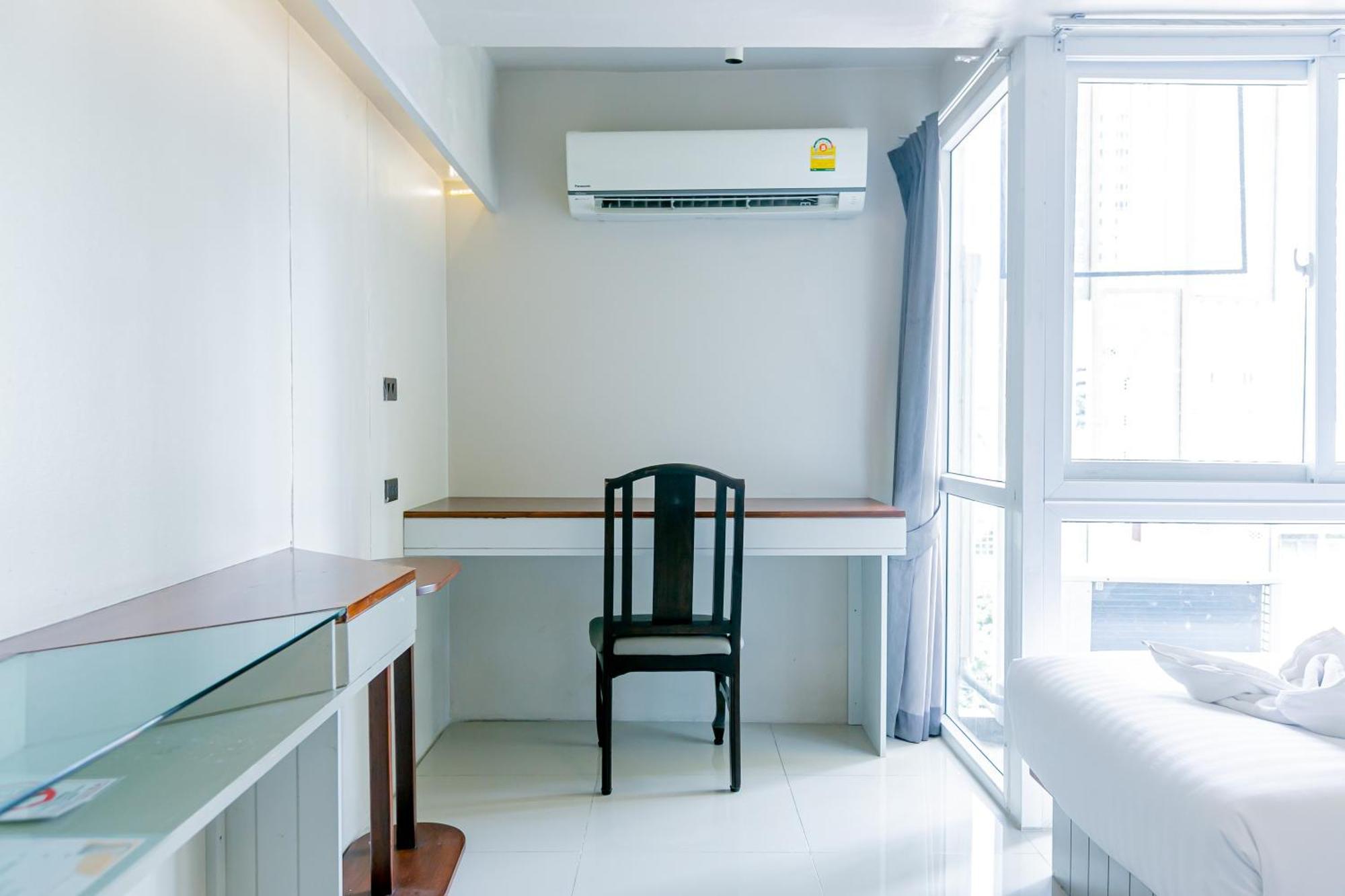 A Room Bangkok Sathorn Luaran gambar