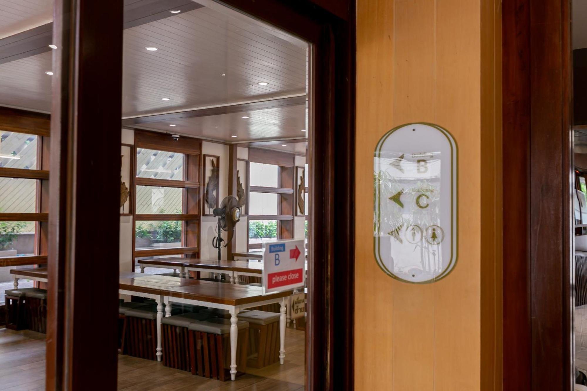 A Room Bangkok Sathorn Luaran gambar