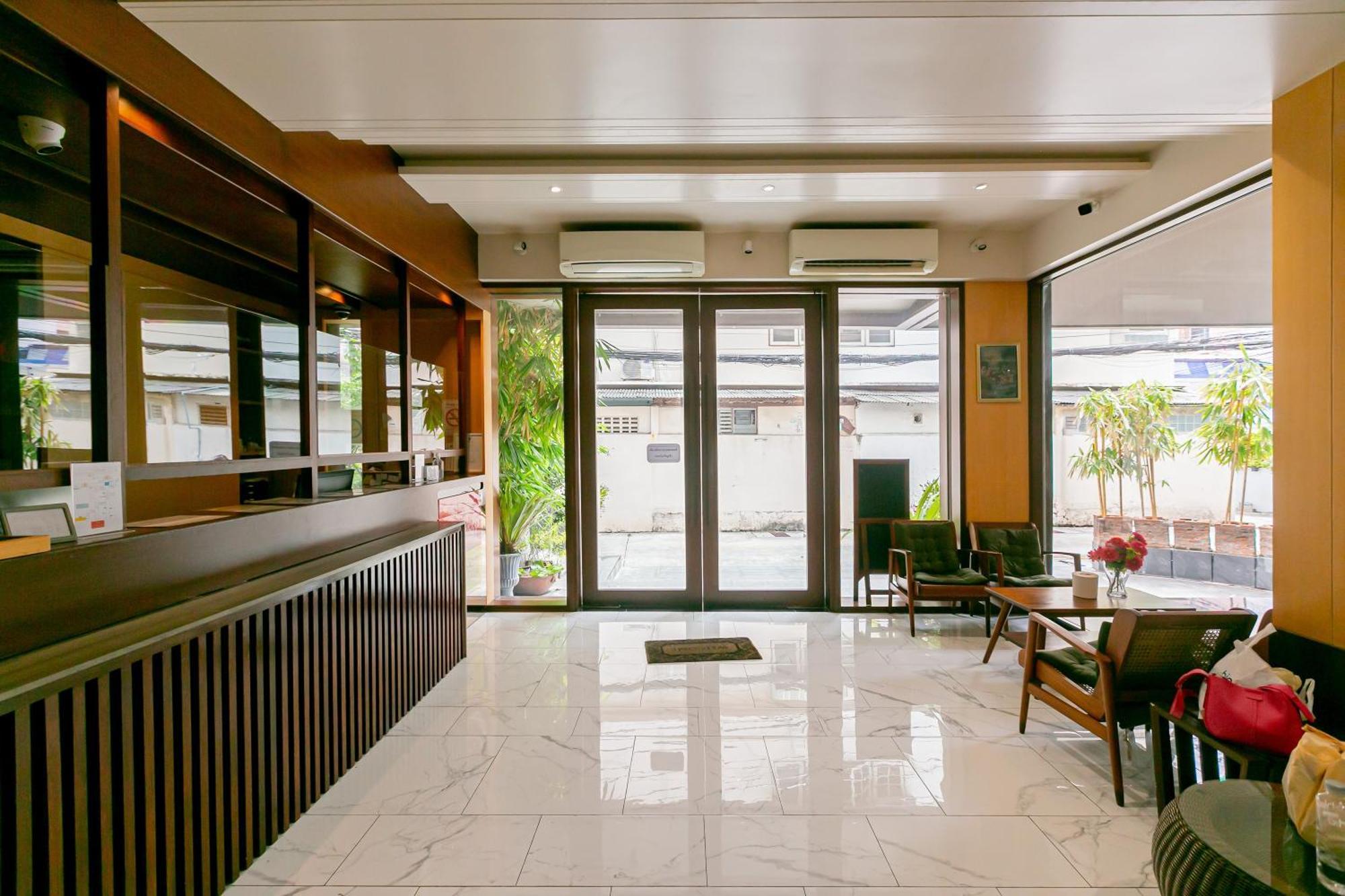 A Room Bangkok Sathorn Luaran gambar