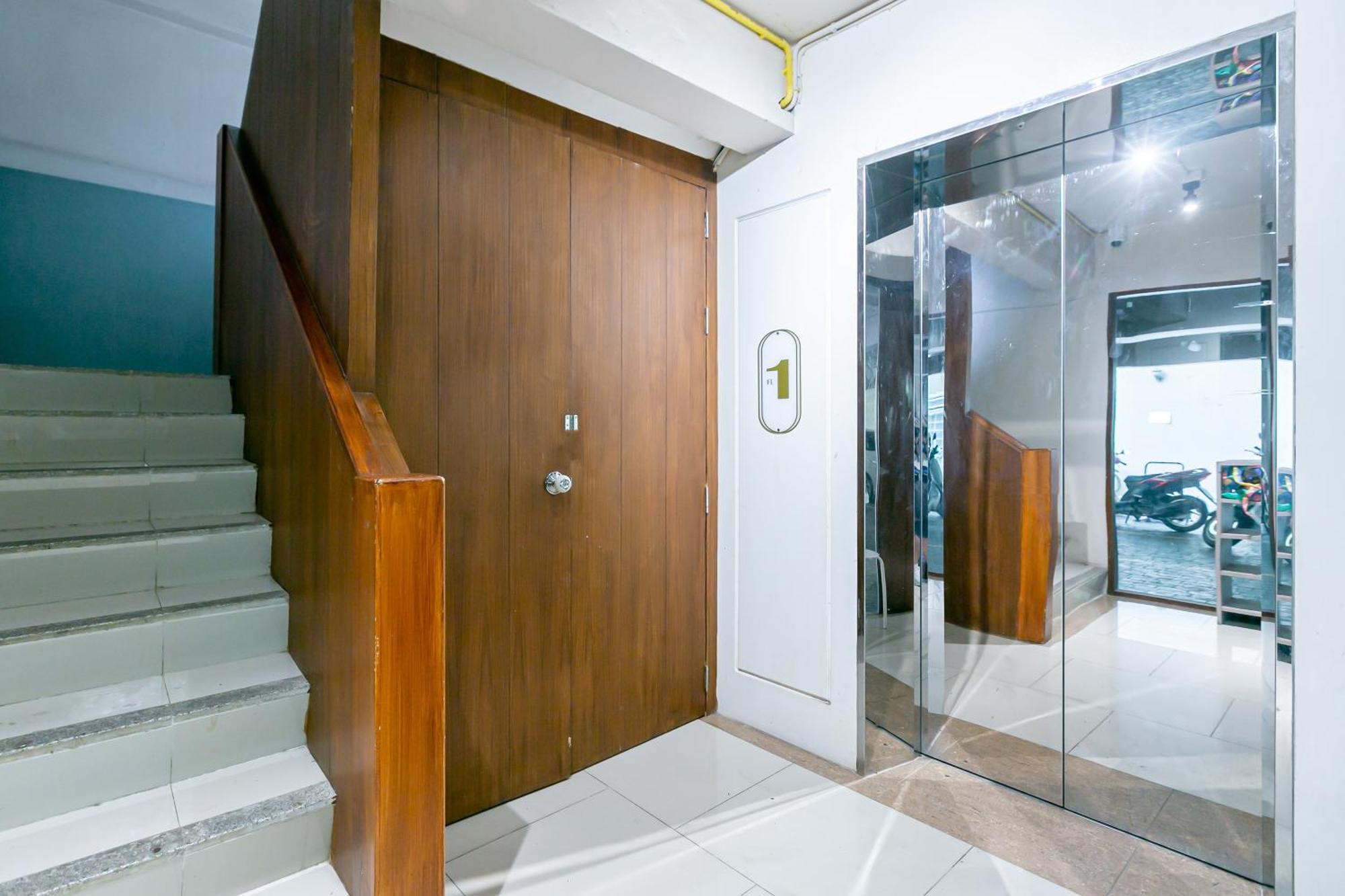 A Room Bangkok Sathorn Luaran gambar